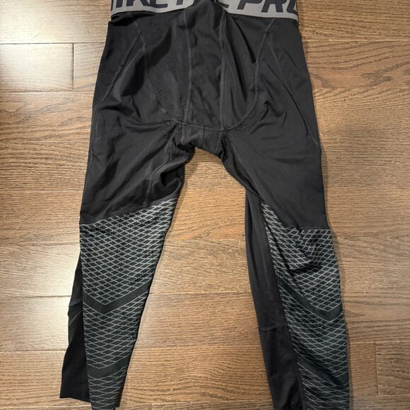 Lot of 4 Nike Pro Compression 3/4 Pants and Shorts - Picture 6 of 9
